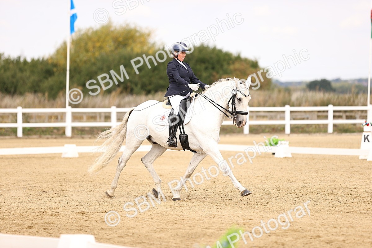 SBM_012955 - Class 2 - Advanced Medium 5 - 10.35-11.55