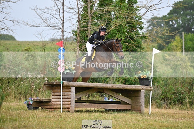 250803A-125801-13551 - M-568-Bethany.Hull-CARRICK.DIAMOND.OLIVER