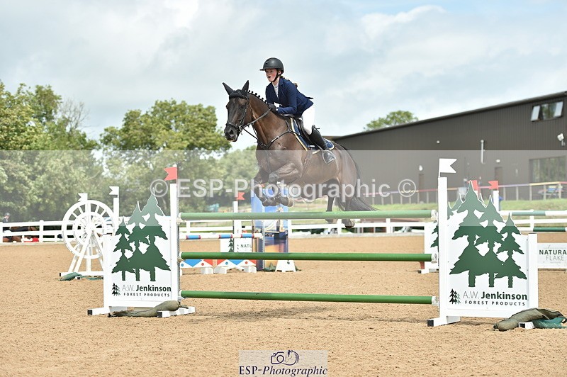 230723A-130544-11997 - Cls 24, 1 Star Gold 1.30m