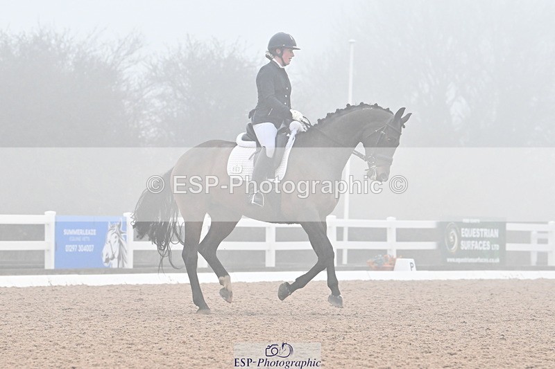 240217A-142901-03454 - 163-Anna.Johannson-Diamond.Bar