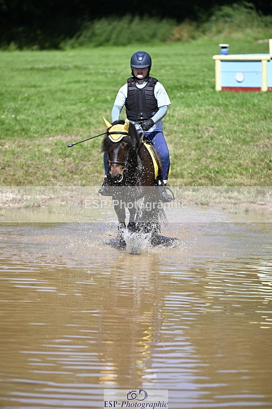 240728B-112604-01048 - Theo's Group XC