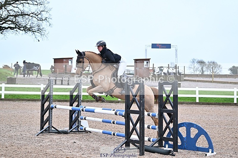 241127-100508-00130 - Cls 01A&B Brit Nov & 90cm Open