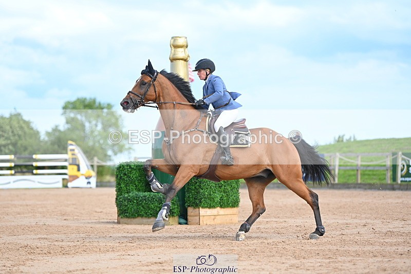 230721A-171641-08064 - Cls 10, 2 Star Big 1.45m Break to End