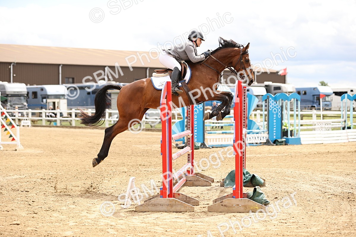 SBM_002943 - Class 11 - Senior Newcomers - 1.10m