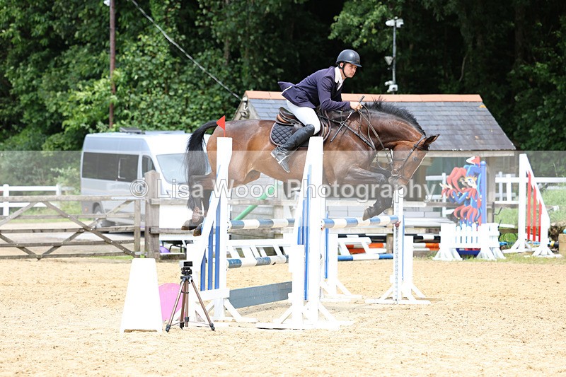 3E7A4325 - Class 7: Senior Newcomers/1.10m open