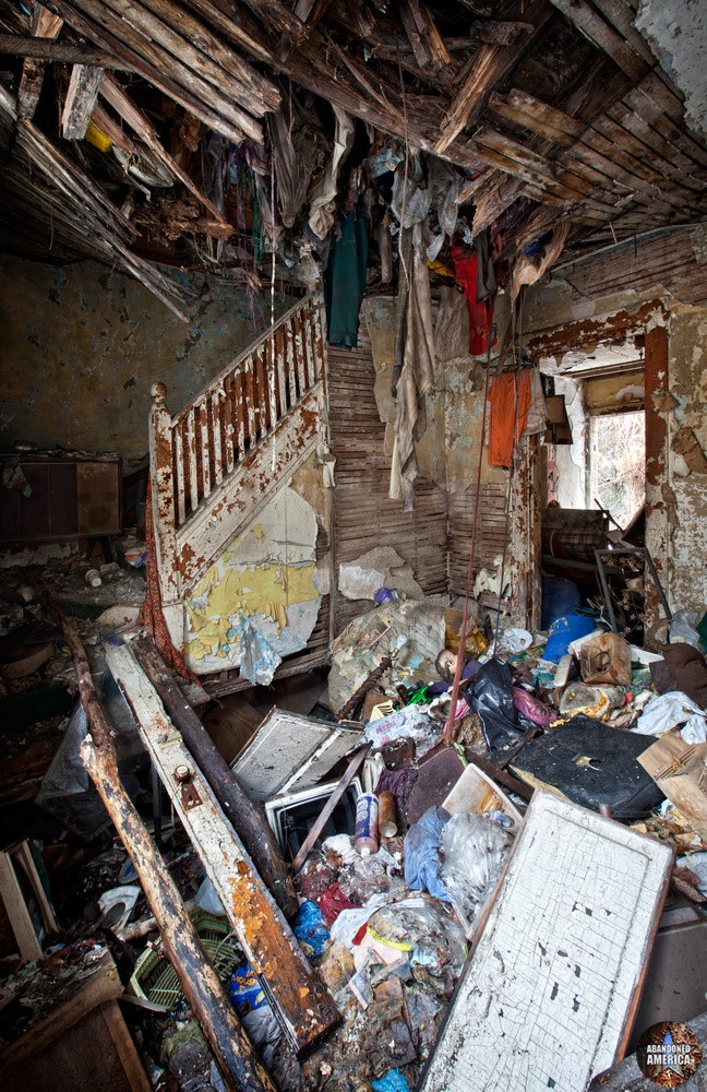 Abandoned Lincoln Way (Clairton, PA) Too Treacherous