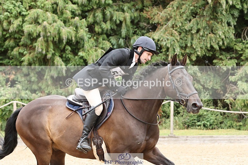 250803A-120447-12625 - M-556-Alex.Jupp-CARRY.ON.REGARDLESS