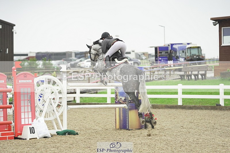 230722A-141004-09561 - Cls 23, 1 Star Gold 1.30m