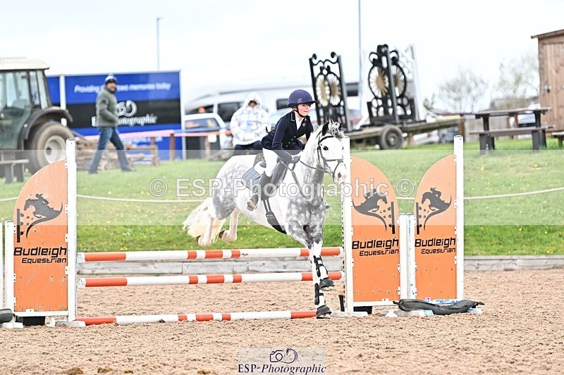 250414-105327-00286 - 80cm Round 1