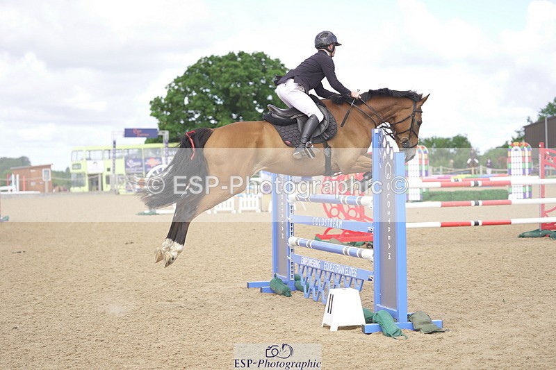 230806A-111616-01545 - Cls 13 Snr Newcomers & 1.10m Open