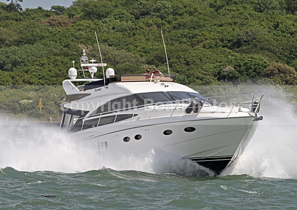 100528 YASMINE IMG_6534 - Flybridge Cruisers