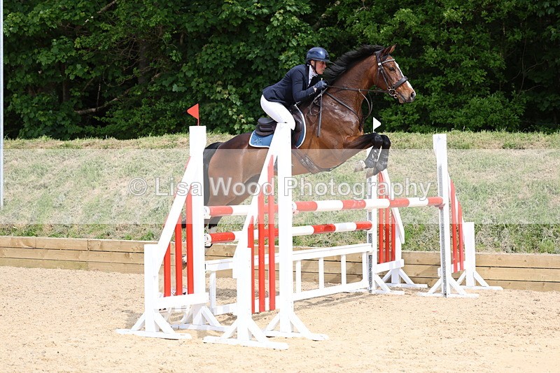 3E7A7369 - Class 7: Senior Newcomers/1.10m open