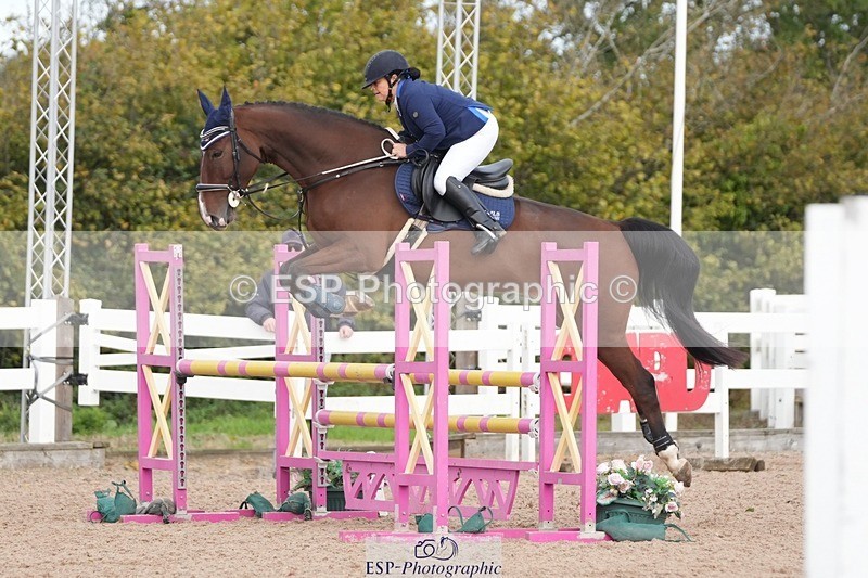 251005-100626-02461 - Cls 22 British Novice and 90cm