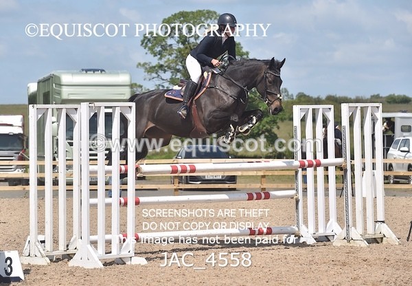 JAC_4558 - CLASS 6 Senior Newcomers/ 1.10m Open