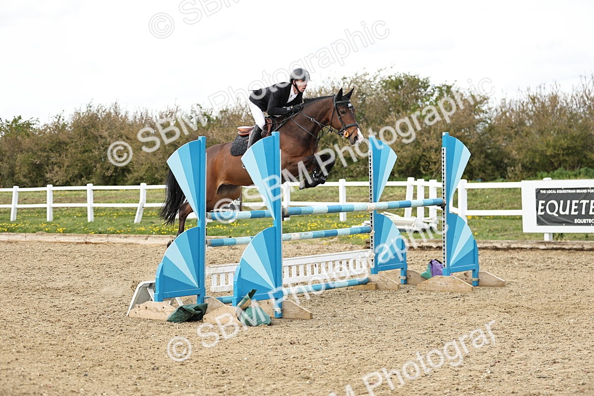 SBM_001547 - Class 5 -Senior Foxhunter - 1.20m