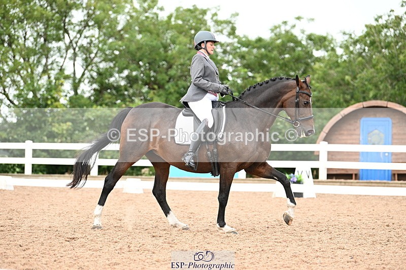 240815A-140947-01962 - 295-Zara.Bassett-Croon.Gravin