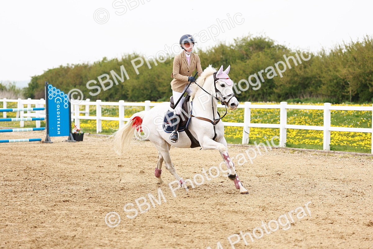  - Class 18 - Senior Newcomers - 1.10m