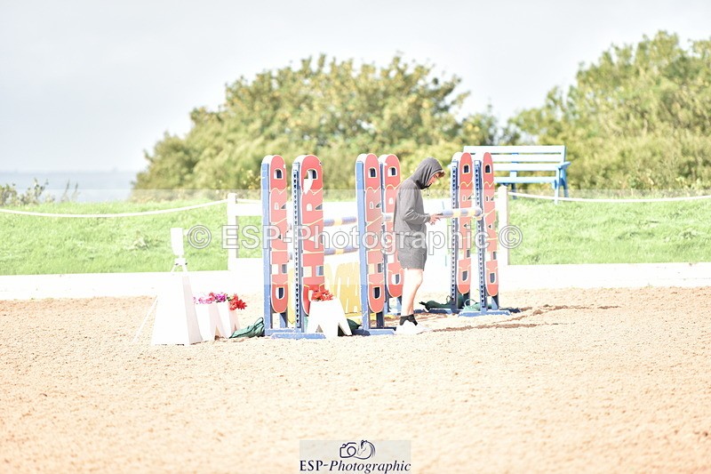 230812A-104120-09212 - Cls 27 85cm Amateur Qualifier