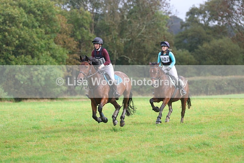 3E7A1637 - Class 3: 70cm Pairs: Half Roll Top