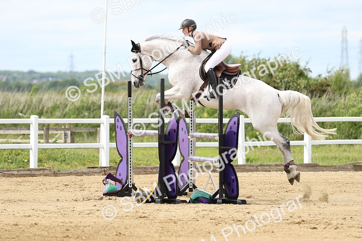 SBM_001330 - Class 5 - Senior Foxhunter - 1.20m