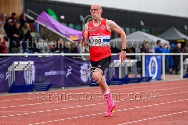 ComMast25-910359 - Track Male Set One