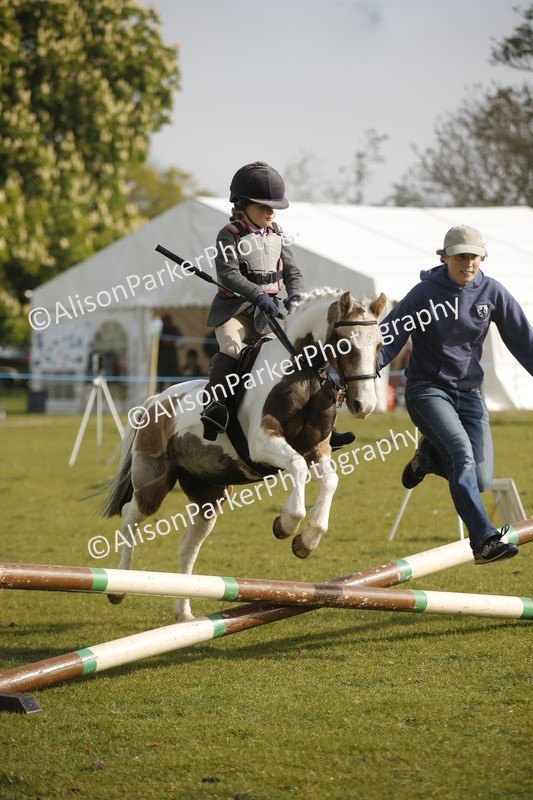 20260426-0968 - Class 1 - Mini Jumping - Lead rein or Assisted