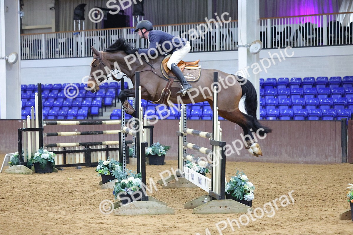 1I0A4830 - Class 9 - Senior Newcomers/ 1.10m Open