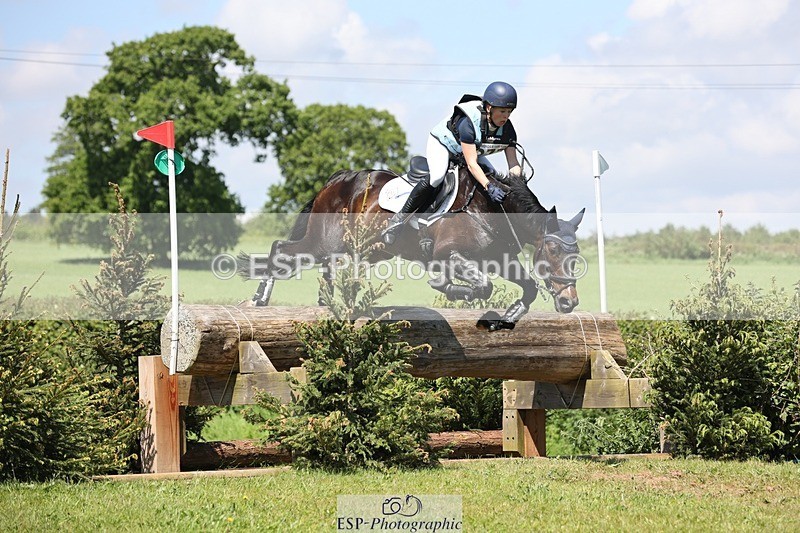 240525-122011-13326 - 372-PENCOS_CROWN_JEWEL-Millie_Juleff