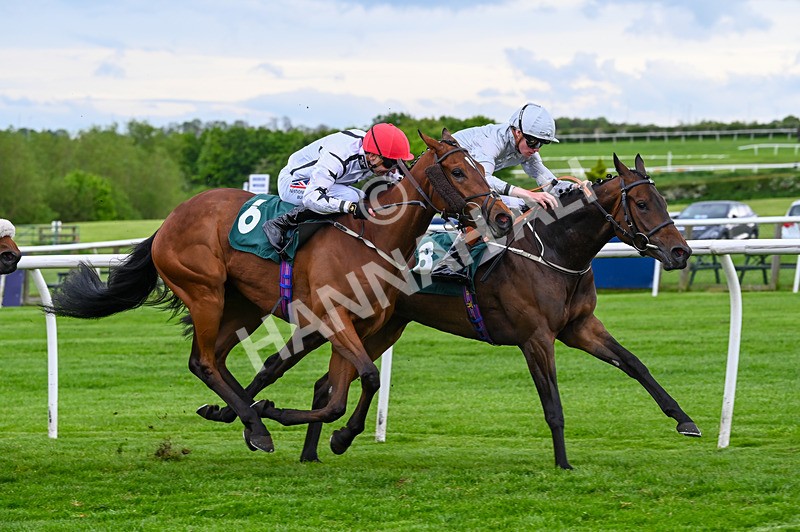 210526-Race 7-Velvet Rhythm-5063 - Race 7 17.27pm Racing Again 30th May Fillies' Handicap