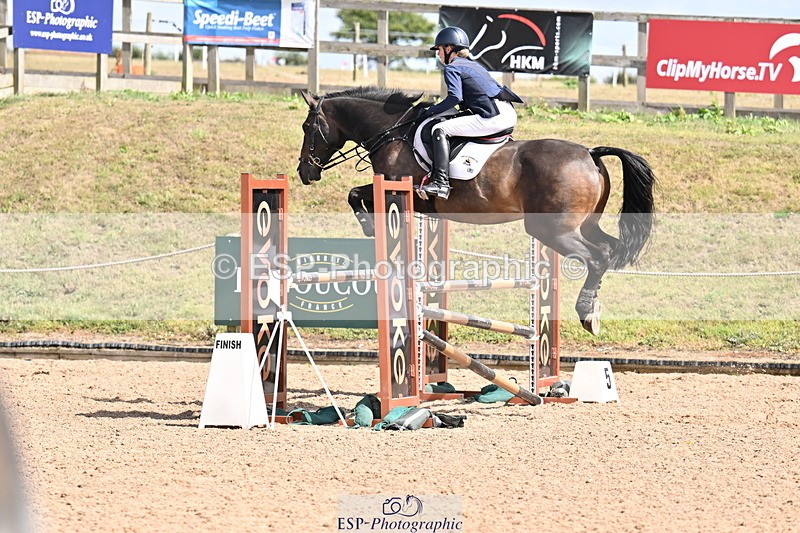 250827B-134713-00636 - Cls 4 Snr Newcomers 1.10m