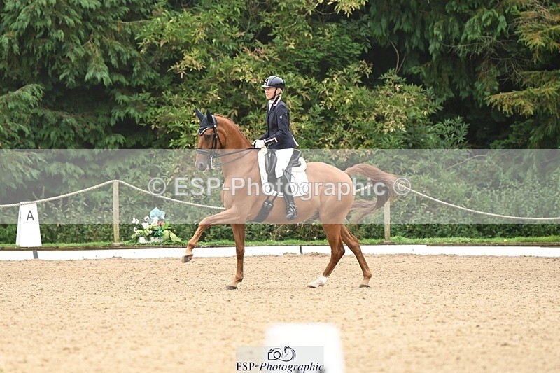 240811-114442-05585 - 253-Pauline.Jaggs-Emilio.Onneke