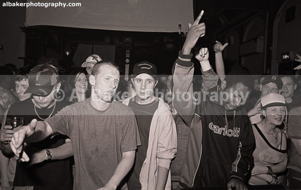 28  cmon-feet 08-11-03 botw - C'mon Feet @ band-on-the-wall mcr 08.11.03