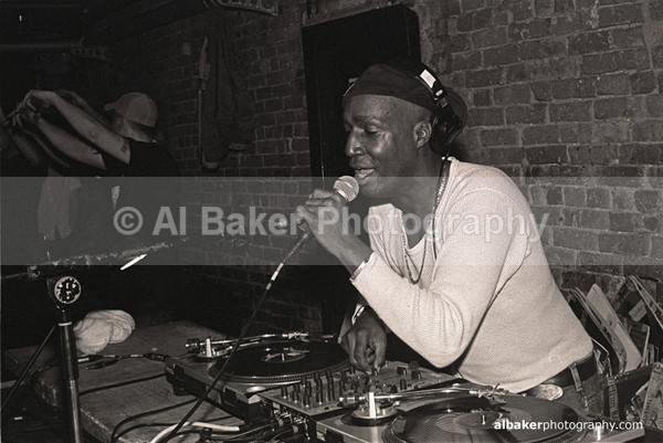 27 - Grandmaster Flash @ Sankeys Soap 23.10.02