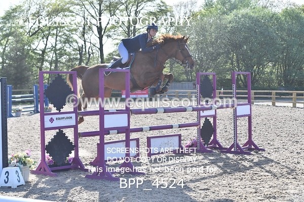 BPP_4524 - CLASS 9 Senior Newcomers/ 1.10m Open