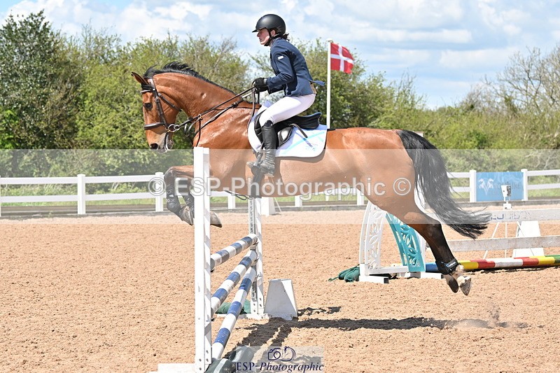 240504A-133201-01779 - Cls 18 & 19 Club & Schools 90cm