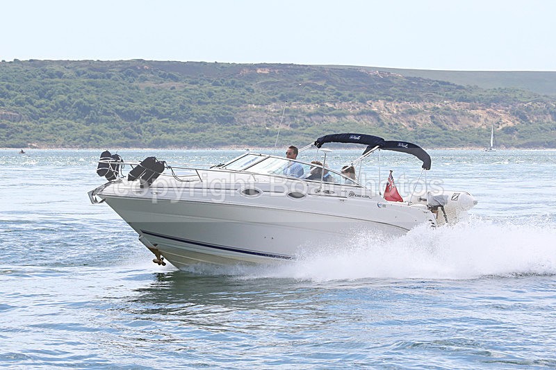 150607 SEARAY SUNDANCER 240 WT7A1165 - Motorboats - Open