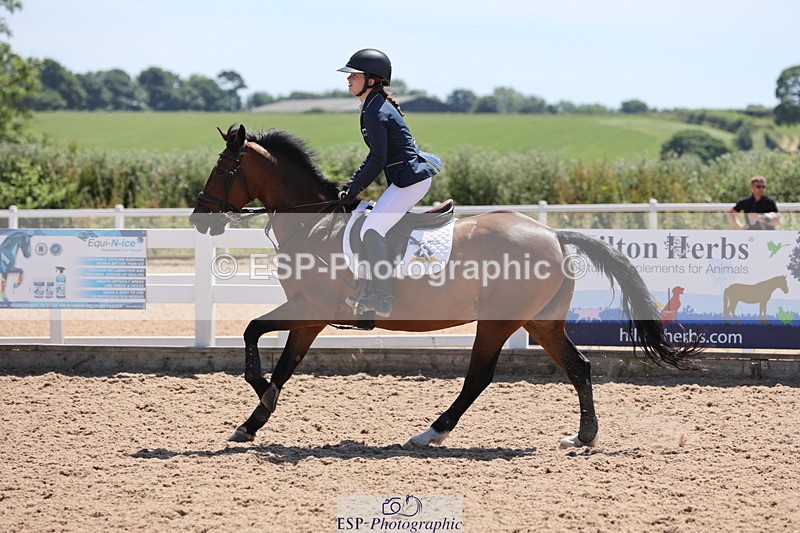 240629A-140543-06689 - Cls 19 Foxhunter and 1.10m Open