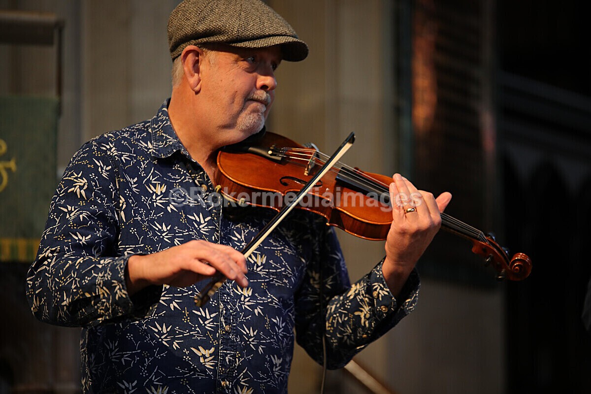 FOLK N BLUES-168 - FOLK and BLUES SEPT 2022