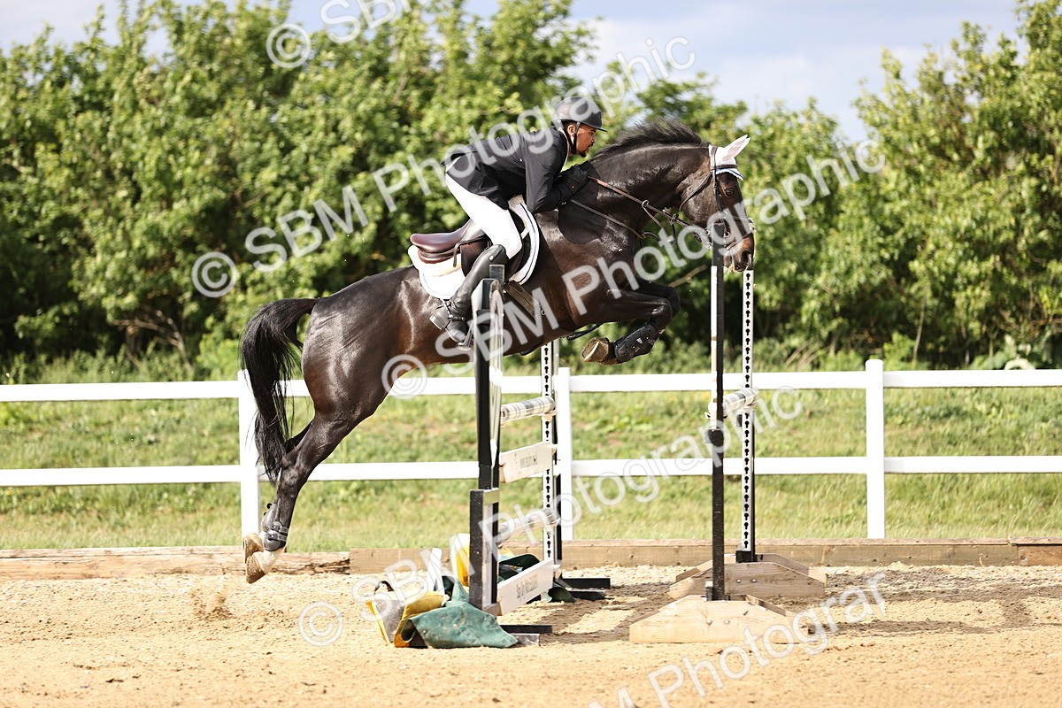 SBM_003823 - Class 13 - Senior Foxhunter - 1.20m