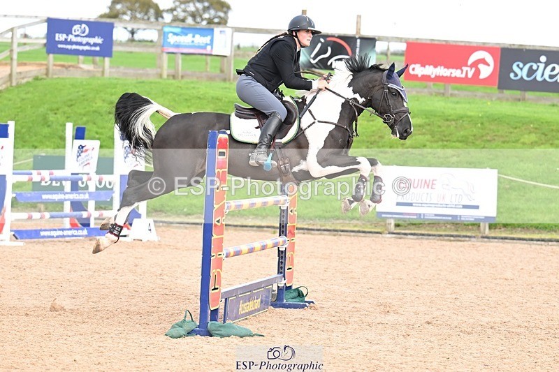 251005-144708-03975 - Cls 21 Newcomers and 1.10m