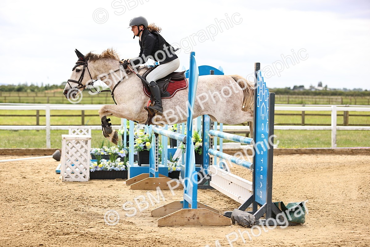 SBM_000332 - Class 4 - 1m showjumping
