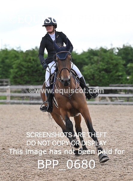 BPP_0680 - CLASS 8 Senior Newcomers/ 1.10m Open