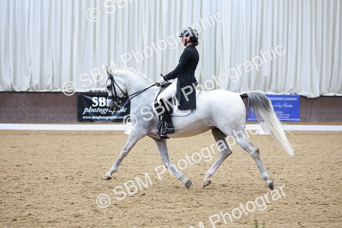 SBM_020953 - Class 13 - FEI INT I - 16.26-17.14