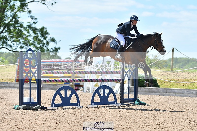 240609A-130934-05526 - Cls 18 Snr Newcomers and 1.10m Open