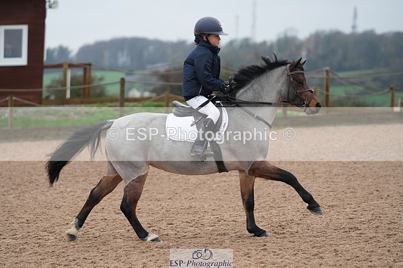 251116-095148-01433 - Cls 18 Clear Round 50cm