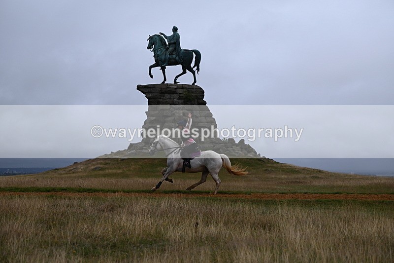 DSC_2225 - Time at Statue 12:34 to 12:56