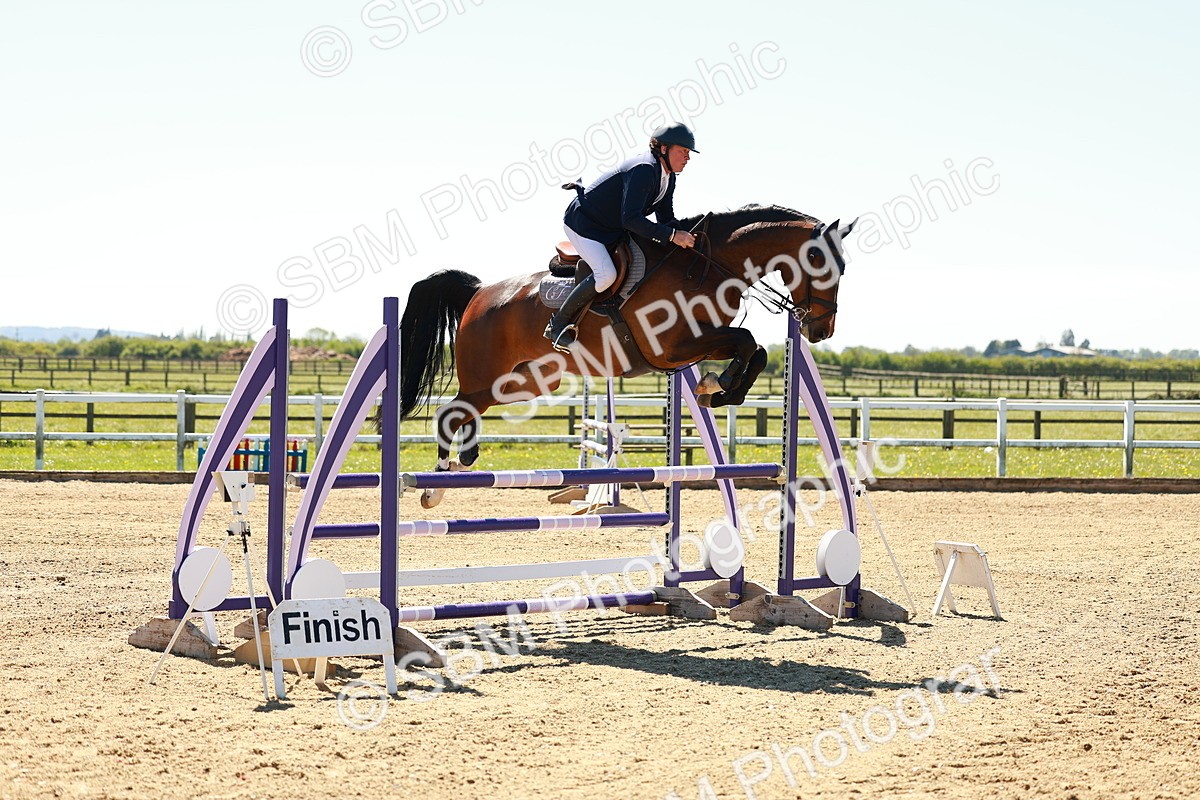 SBM_001053 - Class 4 - Senior Newcomers 1.10m