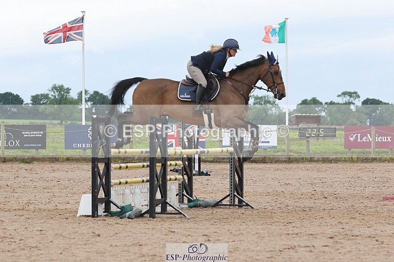 250524-101851-04155 - Cls 13  A&B 1.05m & 1.10m open