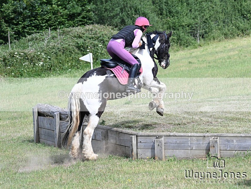 WJ7_9300 - Kellie Jade Ellie XC training with Kelly Harris 28-06-26