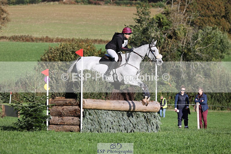 241025-111418-06436 - 014-Lizzie.Luxton-ST.TROPEZ